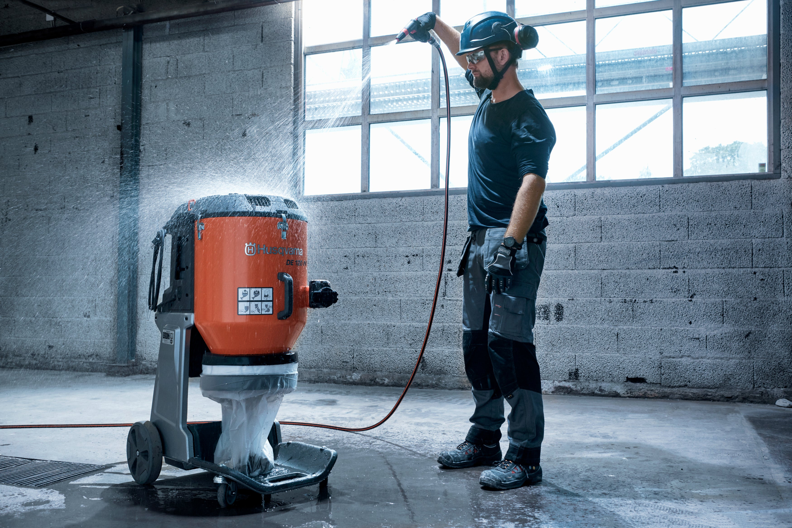 Aspirator industrial DE 120 H